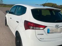 Gebraucht Hyundai ix20 90 PS (66 kW) 2011 Weiß Kleinwagen