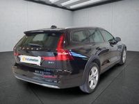 Gebraucht Volvo V60 CC 197 PS (144 kW) 2022 Schwarz Kombi