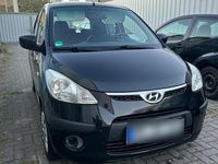 Gebraucht Hyundai i10 67 PS (49 kW) 2010 Schwarz Kleinwagen