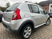 Gebraucht Dacia Sandero Stepway 68 PS (50 kW) 2010 Grau SUV