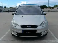 Usata Ford Galaxy 140 CV (102 kW) 2008 Argento Monovolume