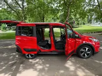 Gebraucht Ford Tourneo Connect Active 120 PS (88 kW) 2022 Rot Van / Kleinbus