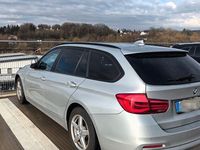 Gebraucht BMW 318 150 PS (110 kW) 2019 Silber Kombi
