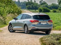 Gebraucht Ford Focus 120 PS (88 kW) 2019 Silber Kombi