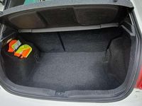 Gebraucht Toyota Auris 103 PS (75 kW) 2011 Weiß Kleinwagen