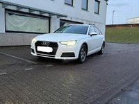 Gebraucht Audi A4 150 PS (110 kW) 2019 Weiß Kombi