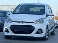 Gebraucht Hyundai i10 67 PS (49 kW) 2016 Weiß Kleinwagen