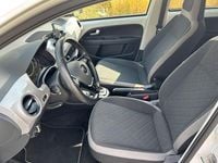 Gebraucht VW e-up! Style 61 kW (83 PS) 2022 Weiß Kleinwagen
