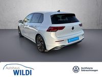 Gebraucht VW Golf VIII Active 150 PS (110 kW) 2022 Weiß Limousine
