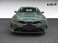 Gebraucht Kia Ceed Vision 140 PS (102 kW) 2025 Exg) experience green met. (gruen Kleinwagen