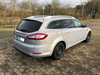 gebraucht Ford Mondeo Turnier 2.0TDCi Automatik Titanium XenonNaviLederAHK