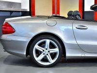 Gebraucht Mercedes SL500 306 PS (225 kW) 2004 Silber Cabrio