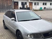 Używany Audi A4 150 KM (110 kW) 2001 Srebrny Kombi