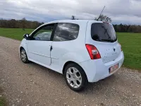 Gebraucht Renault Twingo 75 PS (55 kW) 2011 Gletscherweiss Kleinwagen
