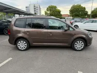 Gebraucht VW Touran Life 150 PS (110 kW) 2013 Braun Van / Kleinbus