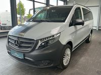 Gebraucht Mercedes Vito 163 PS (119 kW) 2023 (silbergrau) Van