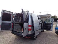 Second-hand VW Caddy 140 CP (102 kW) 2014 Argintiu Monovolum
