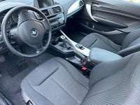 Gebraucht BMW 116 109 PS (80 kW) 2015 Schwarz Kleinwagen