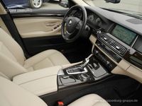 gebraucht BMW 520 d Touring Aut Luxury Line Panorama NAVI