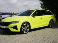Neu Skoda Octavia RS 265 PS (194 kW) 2025 Grün Kombi