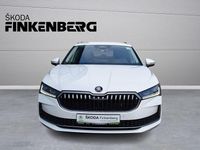 Gebraucht Skoda Superb Selection 150 PS (110 kW) 2024 Kristallweiß uni Kombi