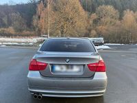 Gebraucht BMW 325 280 PS (205 kW) 2010 Grau Limousine