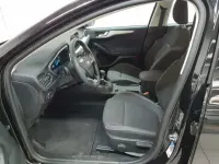 Używany Ford Focus Cool & Connect 120 KM (88 kW) 2021 Czarny Sedan/Limuzyna