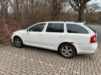 Gebraucht Skoda Octavia 140 PS (102 kW) 2013 Weiß Kombi