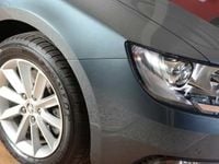 Gebraucht Skoda Superb Ambition 140 PS (102 kW) 2014 Grau metallic Kombi