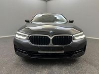 Gebraucht BMW 520 Performance 190 PS (139 kW) 2022 Sophistograu brillanteffekt Limousine