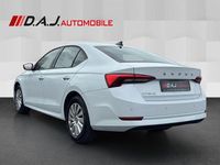 Gebraucht Skoda Octavia Active 116 PS (85 kW) 2022 Weiß Limousine