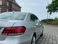 Gebraucht Mercedes E350 258 PS (189 kW) 2015 Silber Limousine