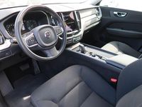 Gebraucht Volvo XC60 Momentum 197 PS (144 kW) 2021 Ice white SUV