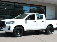 Gebraucht Toyota HiLux 150 PS (110 kW) 2021 Weiß Pickup