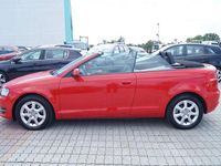 Gebraucht Audi A3 Cabriolet Attraction 160 PS (117 kW) 2011 Rot Cabrio