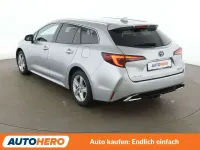 Gebraucht Toyota Corolla Team 140 PS (102 kW) 2023 Silber Kombi