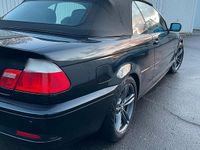 Gebraucht BMW 320 Cabriolet 150 PS (110 kW) 2005 Schwarz Cabrio