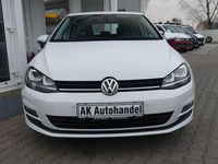 Gebraucht VW Golf VII Comfortline 125 PS (91 kW) 2017 Weiß Limousine