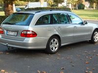 Gebraucht Mercedes E320 Avantgarde 224 PS (164 kW) 2003 Silber Kombi