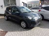 Gebraucht Hyundai i10 Comfort 67 PS (49 kW) 2023 Grau Kleinwagen