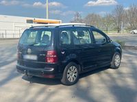Gebraucht VW Touran 140 PS (102 kW) 2007 Schwarz Van / Kleinbus