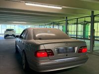 Gebraucht Mercedes E270 173 PS (127 kW) 2000 Silber Limousine