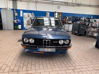 Gebraucht BMW 528 165 PS (121 kW) 1976 Blau Limousine
