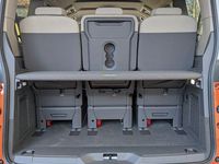 Gebraucht VW Multivan Life 204 PS (150 kW) 2025 Orange Van