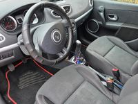 Gebraucht Renault Clio II 78 PS (57 kW) 2010 Rot Kleinwagen