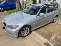 Gebraucht BMW 318 143 PS (105 kW) 2011 Silber Kombi