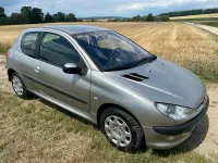 Gebraucht Peugeot 206 60 PS (44 kW) 2004 Silber Kleinwagen