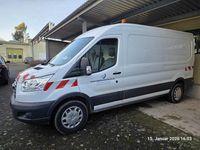 Gebraucht Ford Transit Basis 131 PS (96 kW) 2019 Weiß Abholung