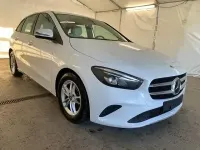 Gebraucht Mercedes B200 Style 150 PS (110 kW) 2020 Digitalweiss  metalliclack Kleinwagen