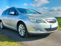Gebraucht Opel Astra 110 PS (80 kW) 2012 Silber Kombi